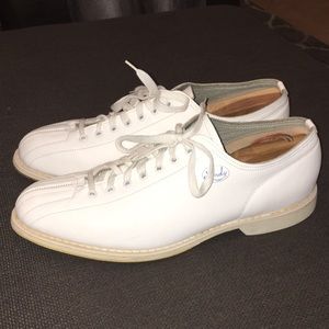 Men’s Linds Bowling shoes white leather right hand